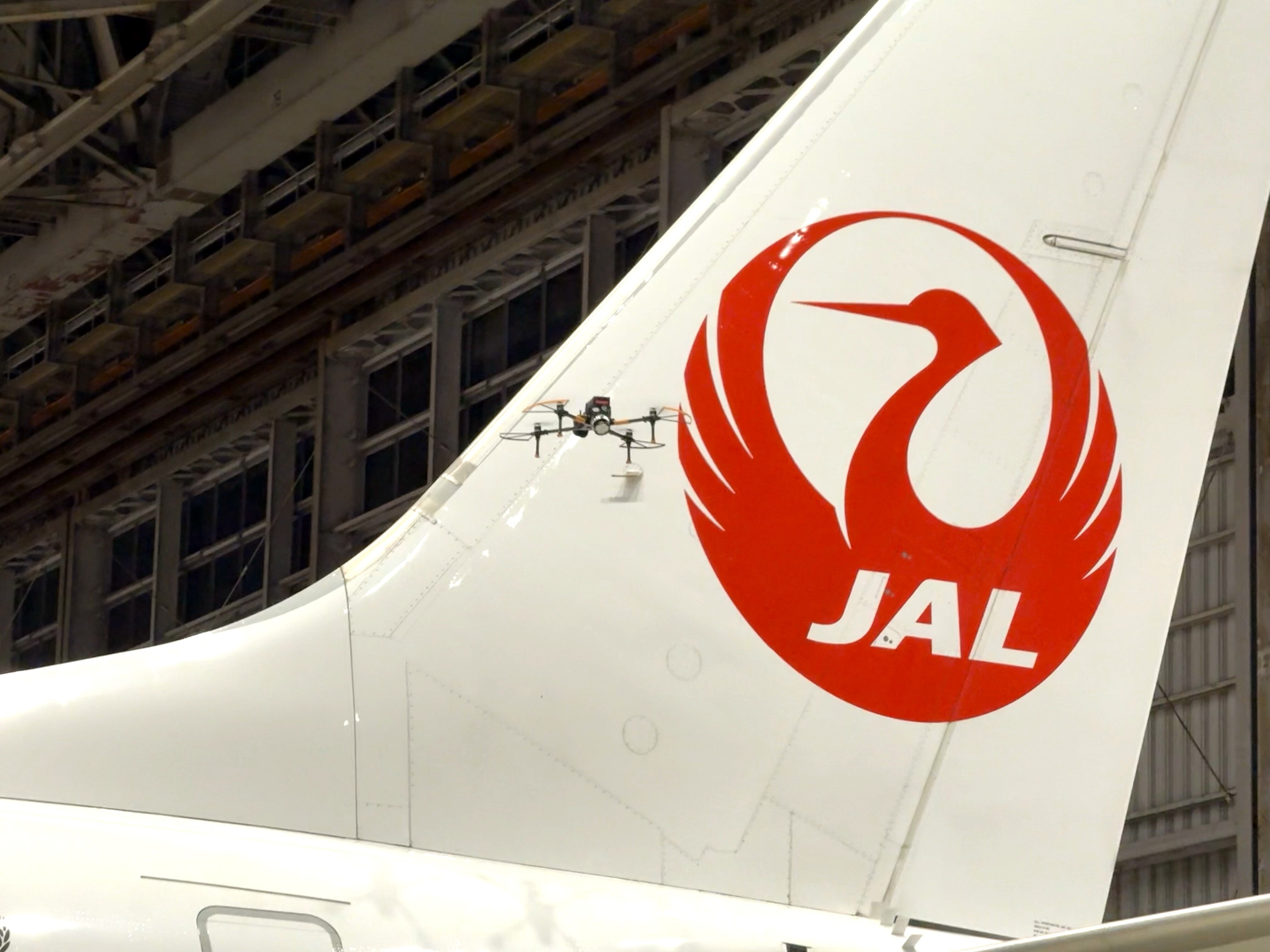 Por que essa companhia aérea japonesa passou a usar drones autônomos na inspeção dos aviões