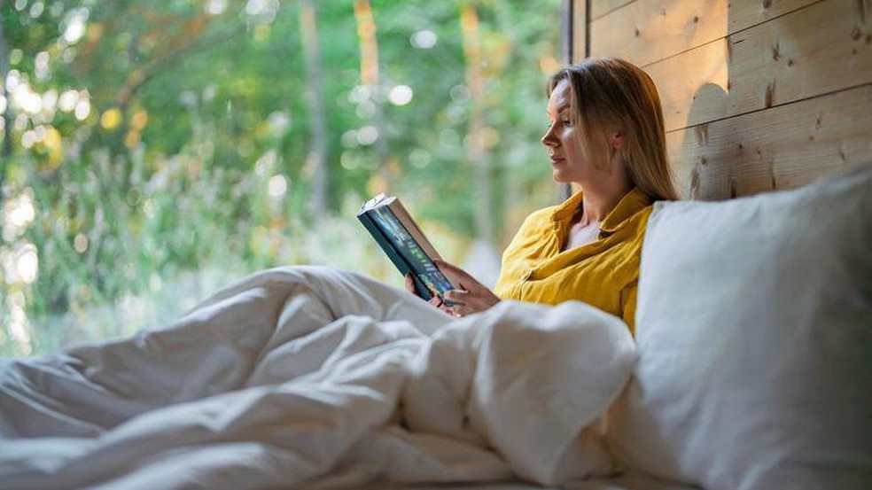As cabines sem conexão são cada vez mais populares como forma de recarga em meio à natureza — Foto: BBC News fonte