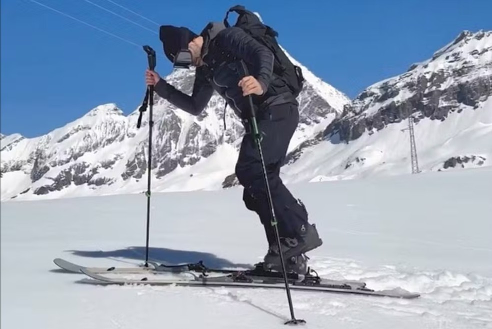 A startup suíça E-Skimo revela seu primeiro esqui elétrico — Foto: Divulgação