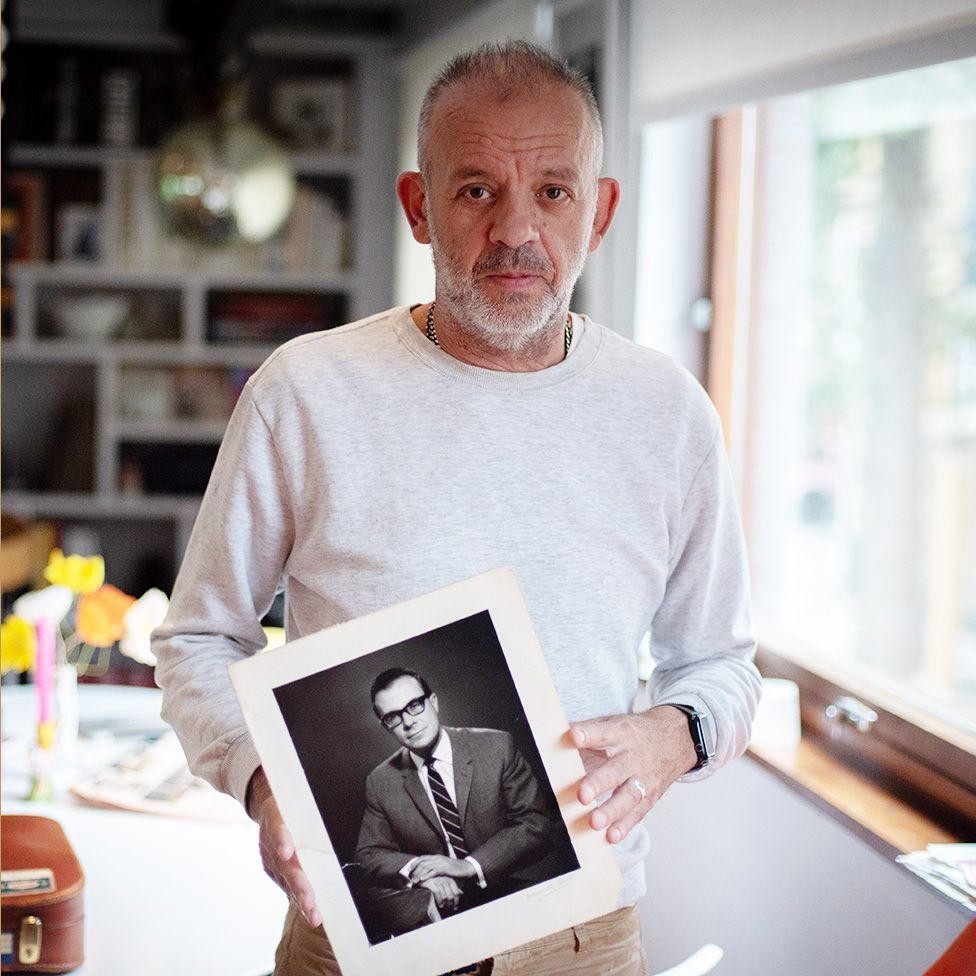 Como uma mala antiga revelou uma fortuna familiar perdida sob o nazismo