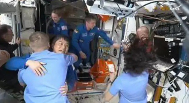 Como assistir à chegada dos astronautas que estavam 'presos' há nove ...