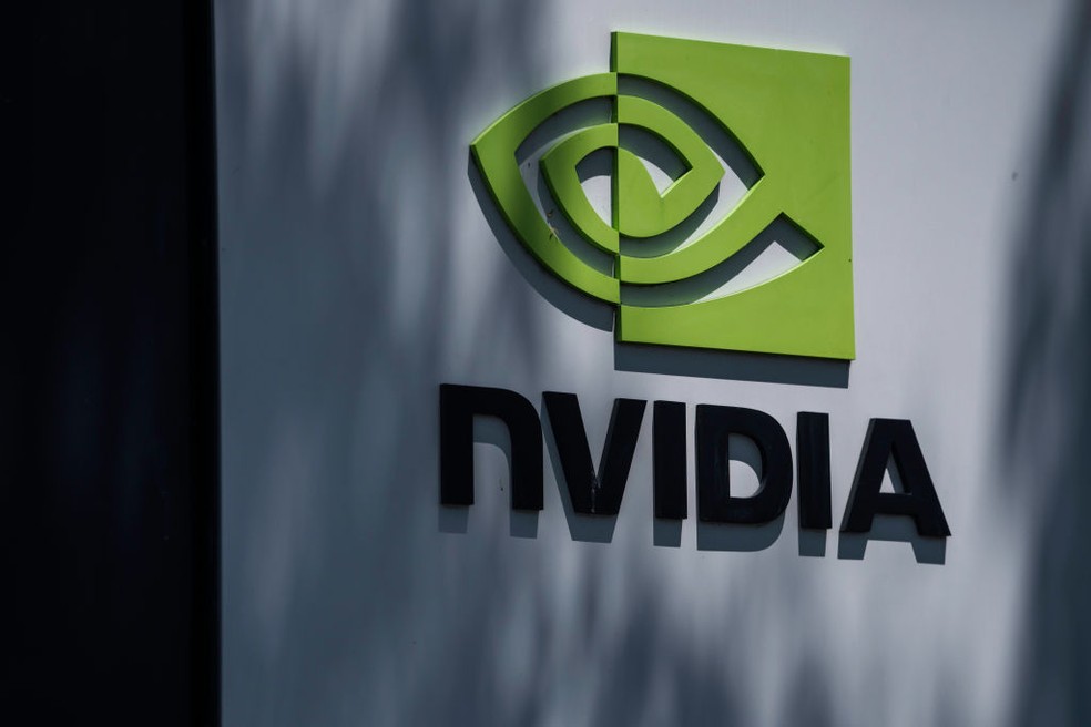 EUA restringem venda de chips de IA da Nvidia para alguns países do Oriente Médio — Foto: Getty Images