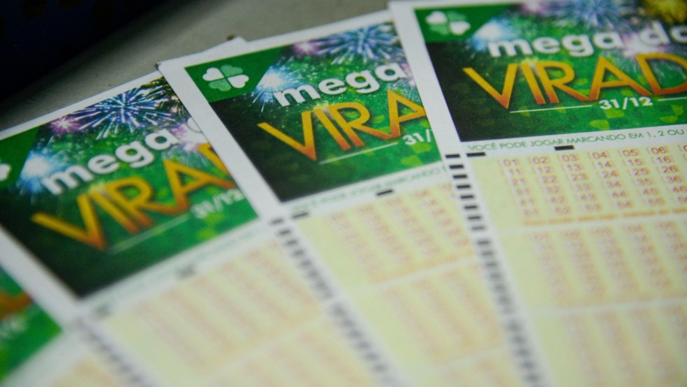 O que pode acontecer com o prêmio de R$ 1 bilhão da Mega da Virada, segundo estudos? — Foto: BBC News fonte