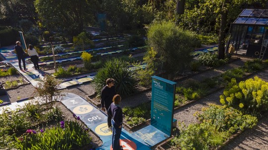 Jardim Botânico na Itália se transforma em "maior jogo de tabuleiro" do mundo