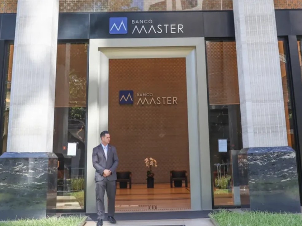 TCU apura se houve falhas do Banco Central na supervisão do Banco Master — Foto: Rovena Rosa/Agência Brasil via BBC News