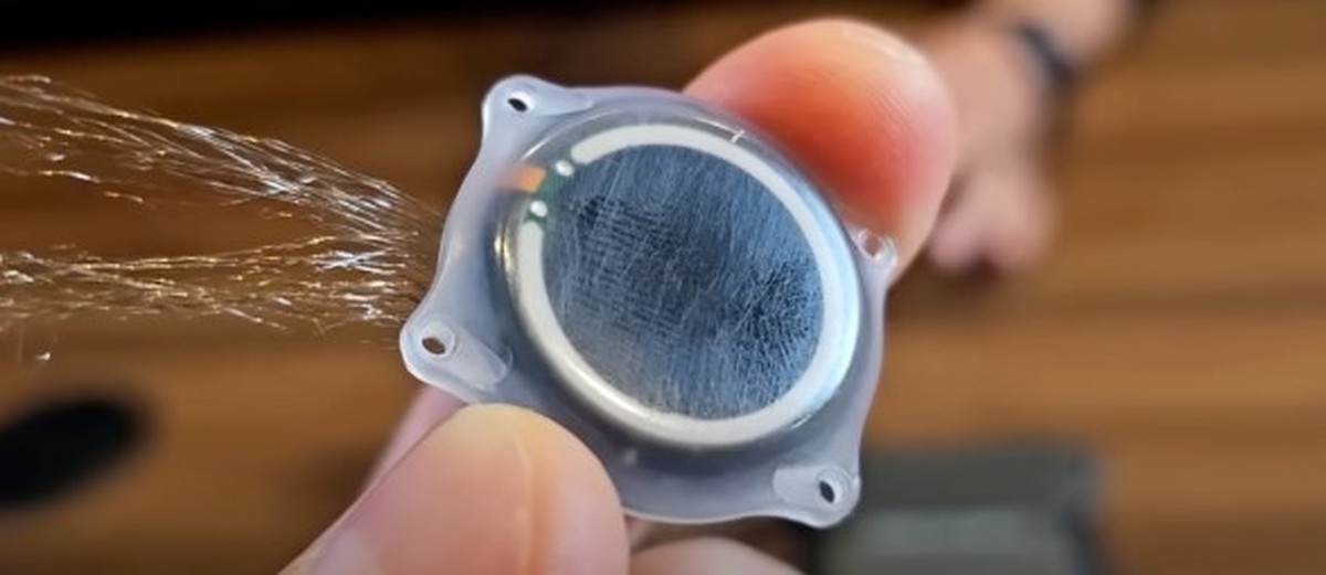 IMPLANTED MIND　エイハブ Cientistas criam chip capaz de transformar pensamentos em palavras