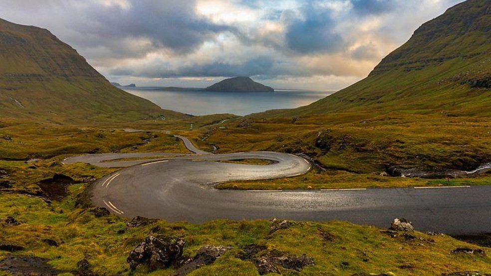 As viagens por terra estão aumentando novamente, com os viajantes buscando liberdade, flexibilidade e baixo custo em suas férias — Foto: BBC News fonte