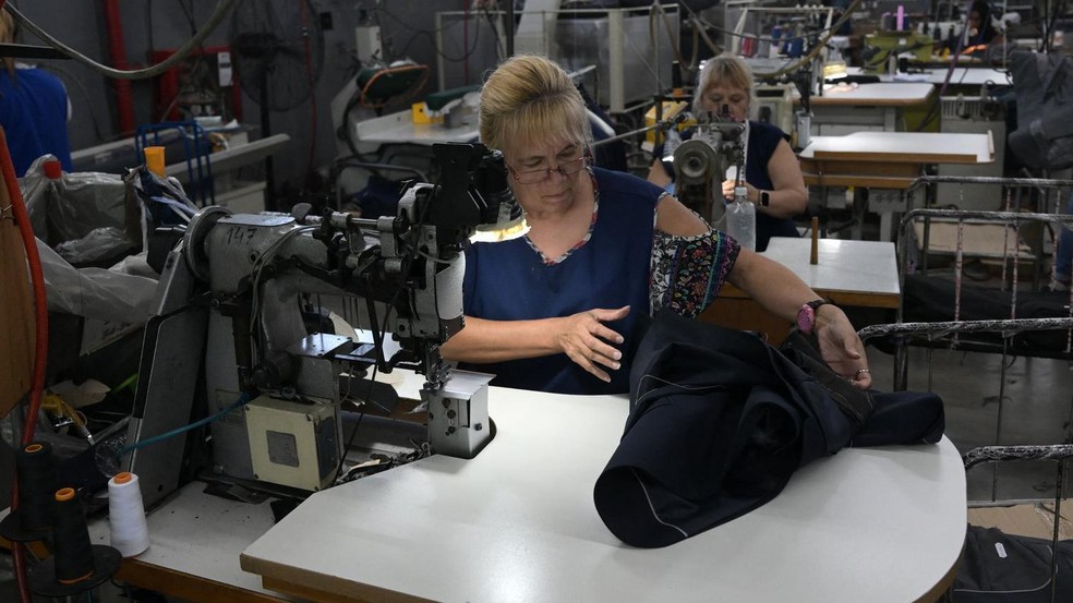 Na Argentina, existe um amplo consenso de que uma reforma trabalhista é necessária — Foto: BBC News fonte
