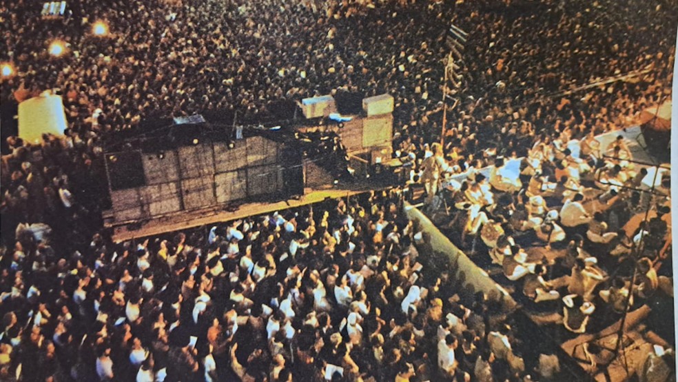 Apesar da tensão, Missa dos Quilombos reuniu cerca de 6 mil pessoas — Foto: BBC News fonte