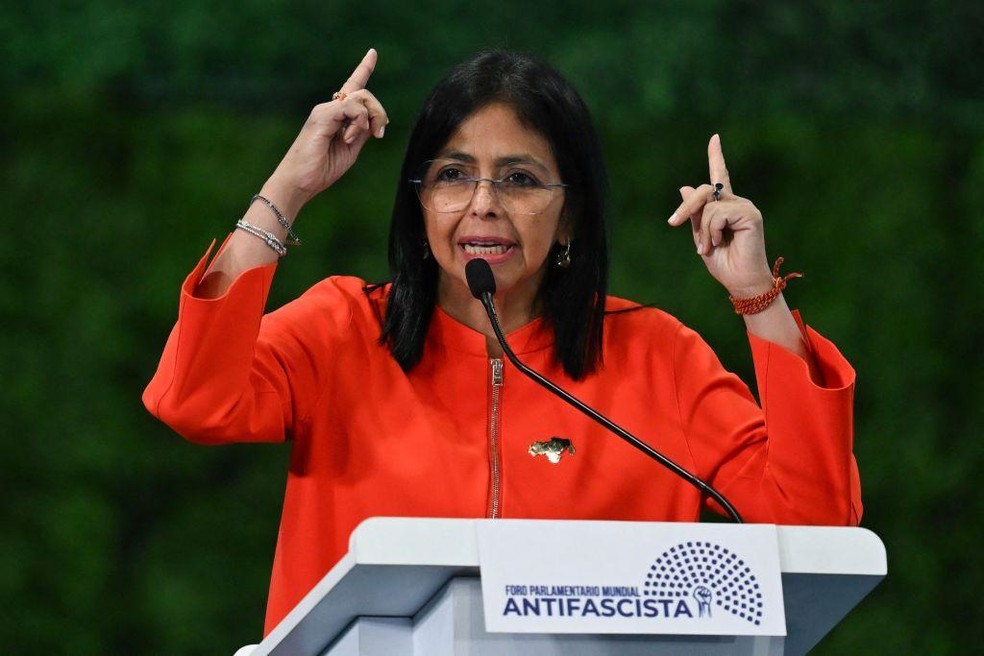 Delcy Rodríguez é a presidente interina da Venezuela — Foto: BBC News fonte