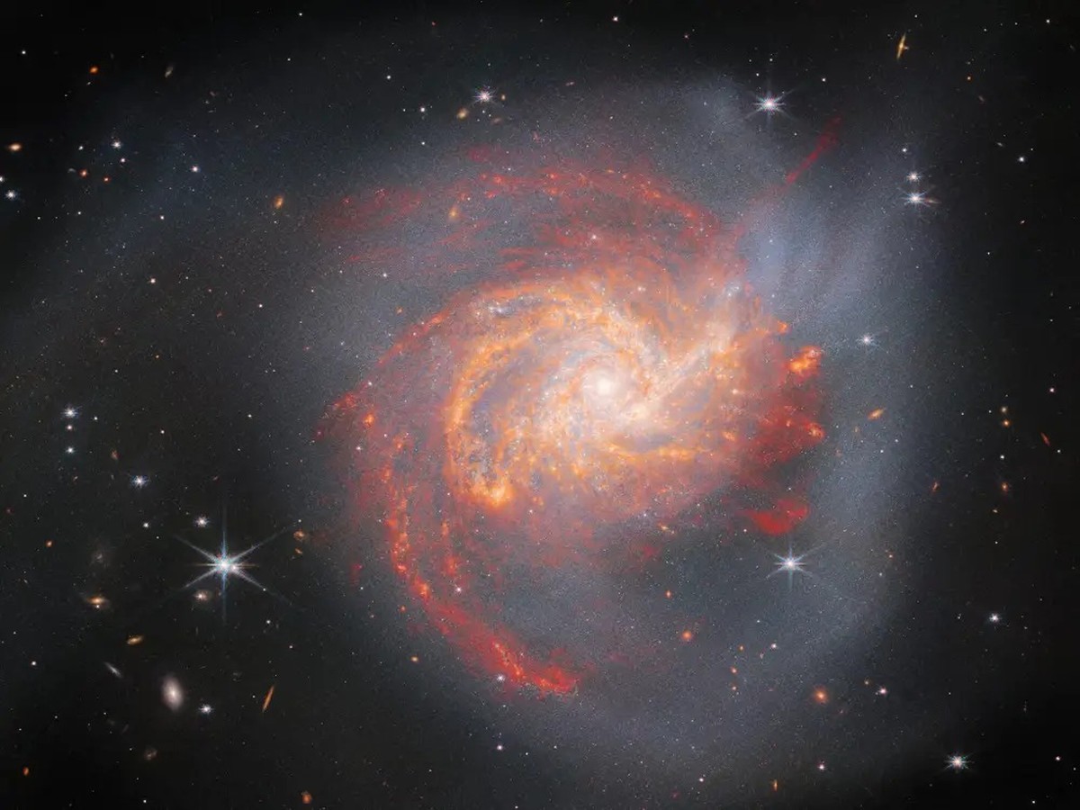 El Telescopio James Webb captura una impresionante imagen de dos galaxias colisionando  tecnología