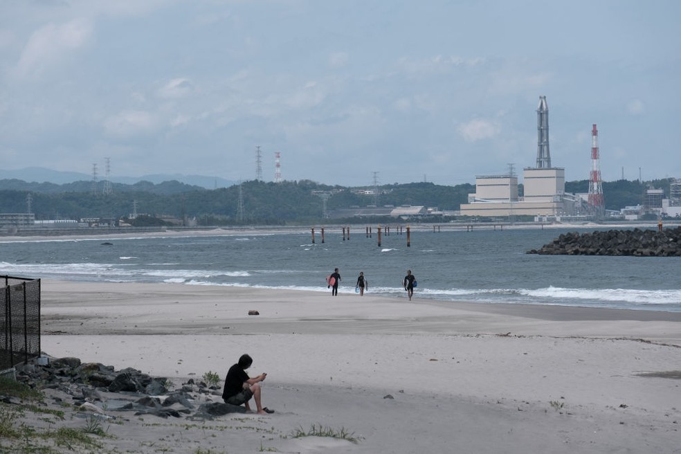 A usina nuclear Fukushima começou a despejar água radioativa tratada no Oceano Pacífico nesta quinta-feira, 24 — Foto: Getty Images