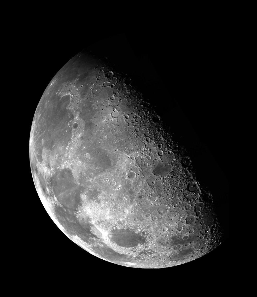Um dos projetos financiados pela NASA quer construir um observatório no lado oculto da Lua com solo do satélite — Foto: Nasa/unsplash